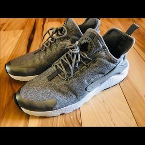 Women’s Nike running shoes